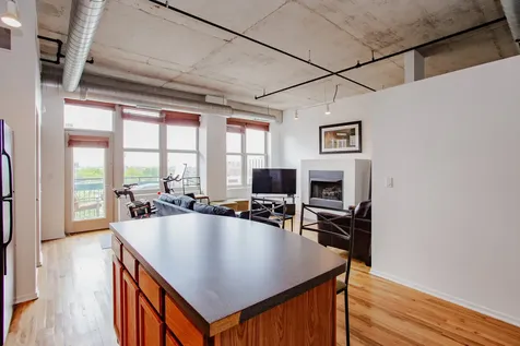 6 South Laflin Street Chicago IL 60607