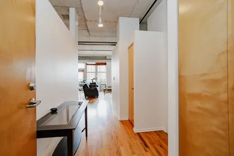 6 South Laflin Street Chicago IL 60607