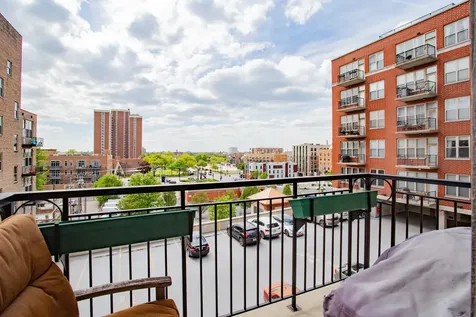 6 South Laflin Street Chicago IL 60607