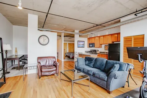 6 South Laflin Street Chicago IL 60607