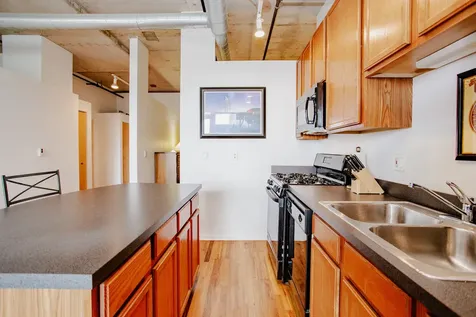 6 South Laflin Street Chicago IL 60607