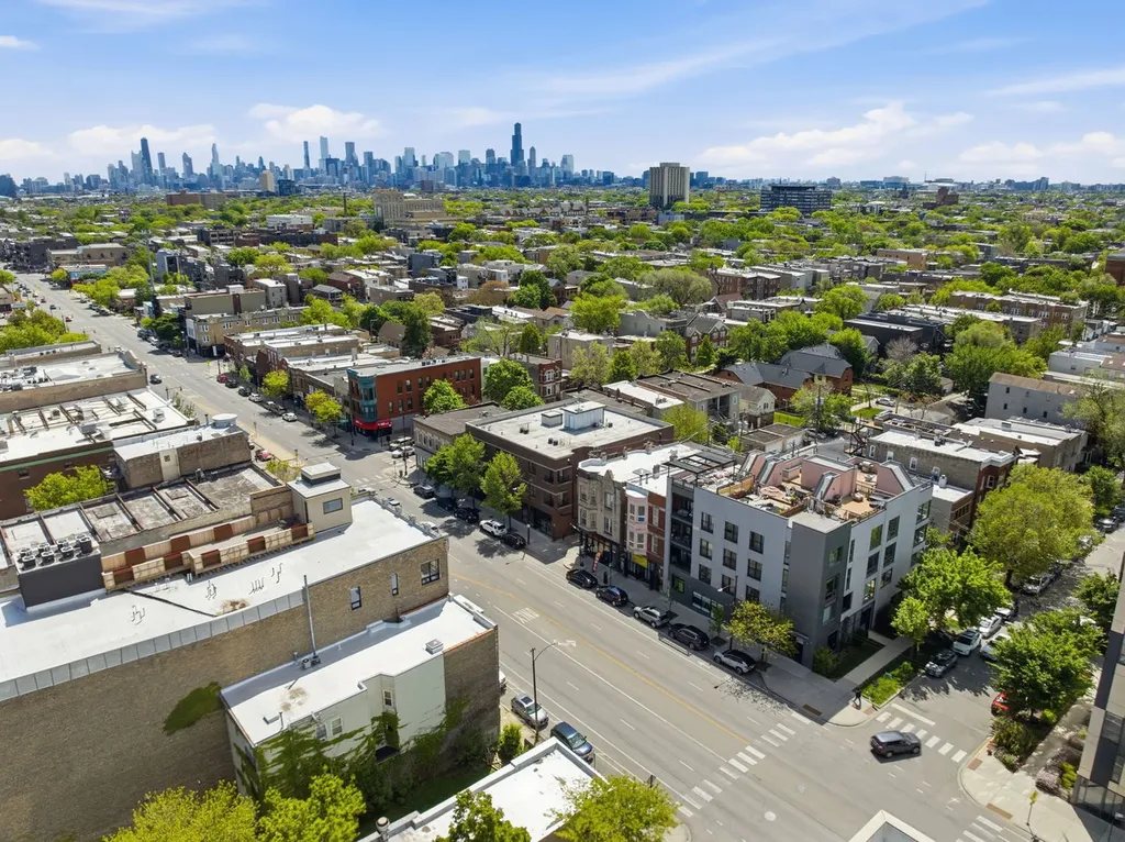 2605 West North Avenue Chicago IL 60647