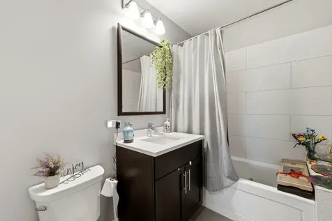 2605 West North Avenue Chicago IL 60647