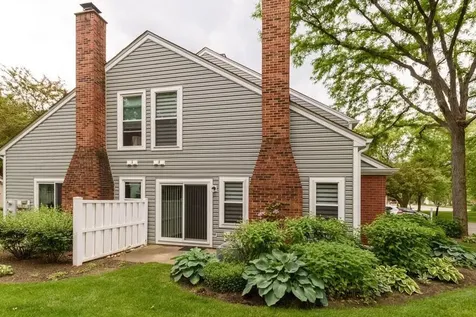 66 Stonington Drive S Palatine IL 60074