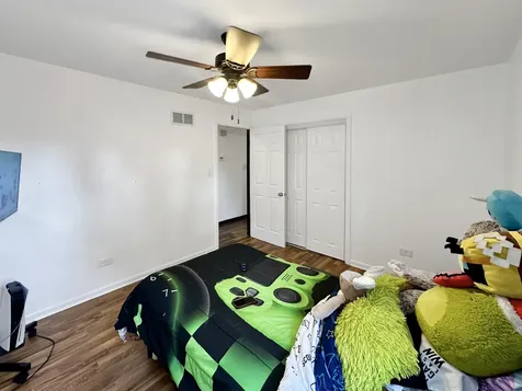 74 Frances Lane Chicago Heights IL 60411