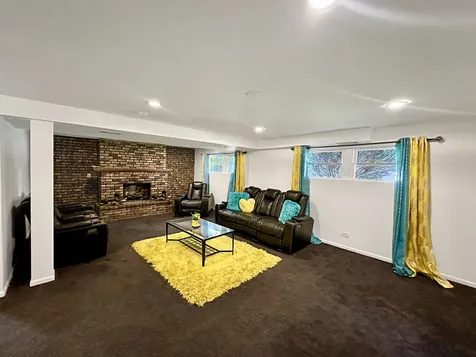 74 Frances Lane Chicago Heights IL 60411