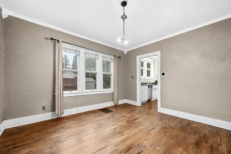 508 South Elmwood Drive Aurora IL 60506