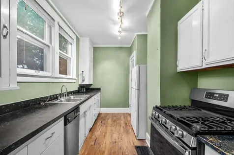 508 South Elmwood Drive Aurora IL 60506