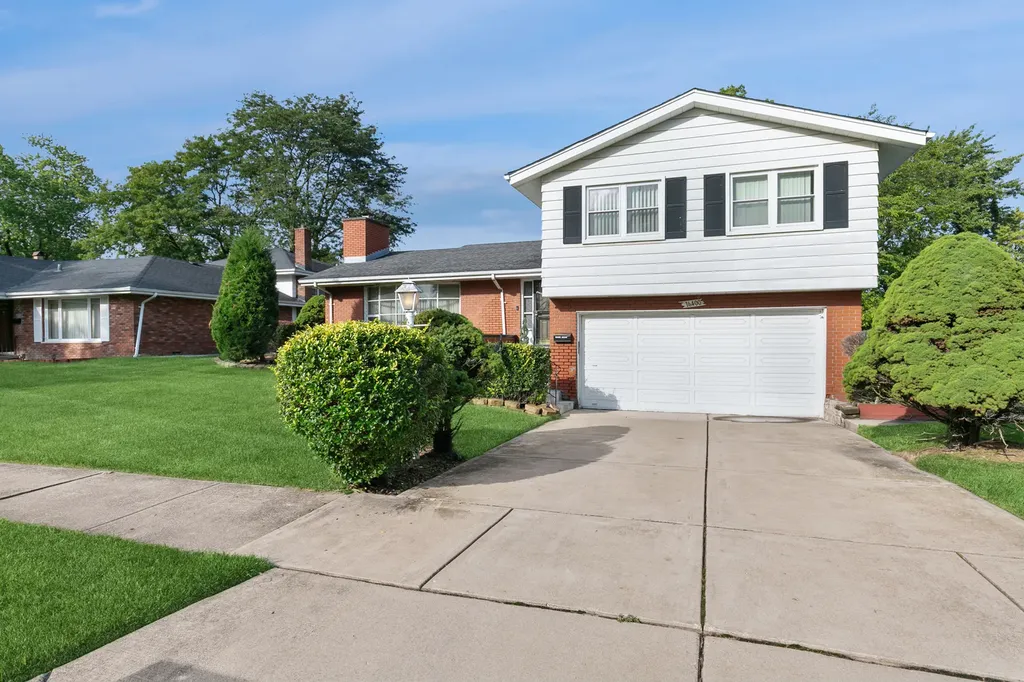 16400 University Avenue South Holland IL 60473
