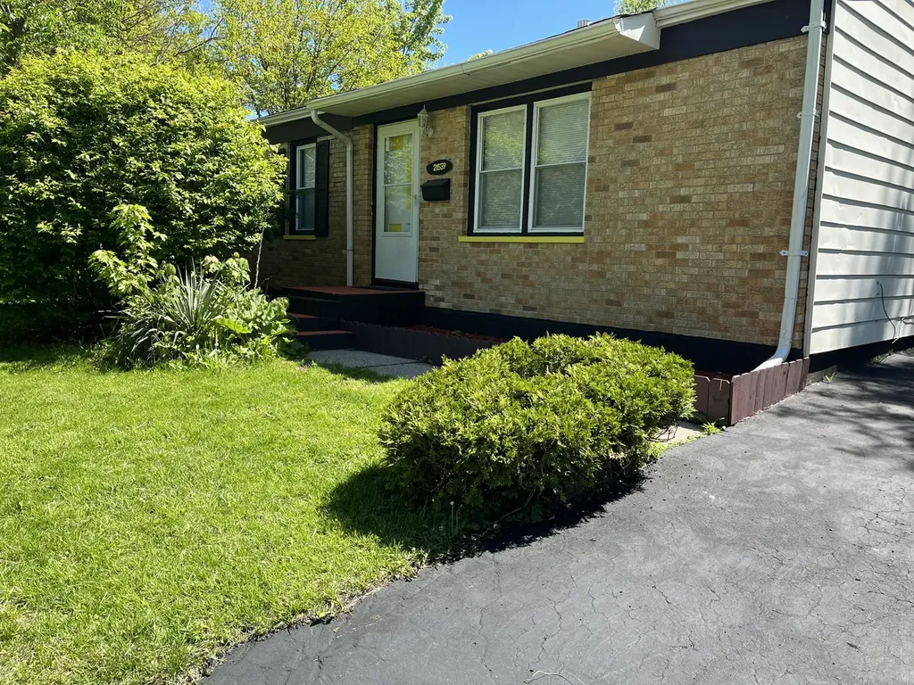 21539 Gailine Avenue Sauk Village IL 60411