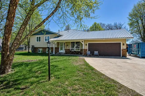 10690 E 1700 North Road Pontiac IL 61764