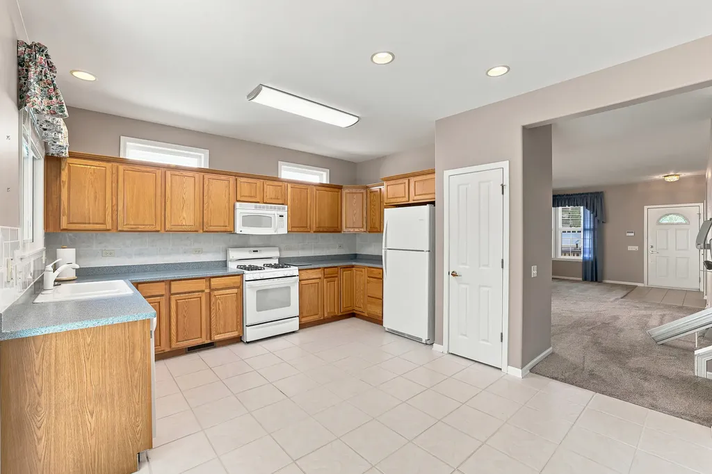 13263 Stonebridge Drive Huntley IL 60142