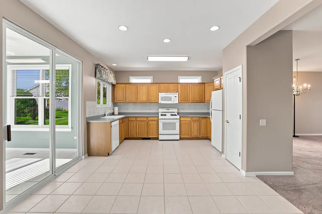 13263 Stonebridge Drive Huntley IL 60142