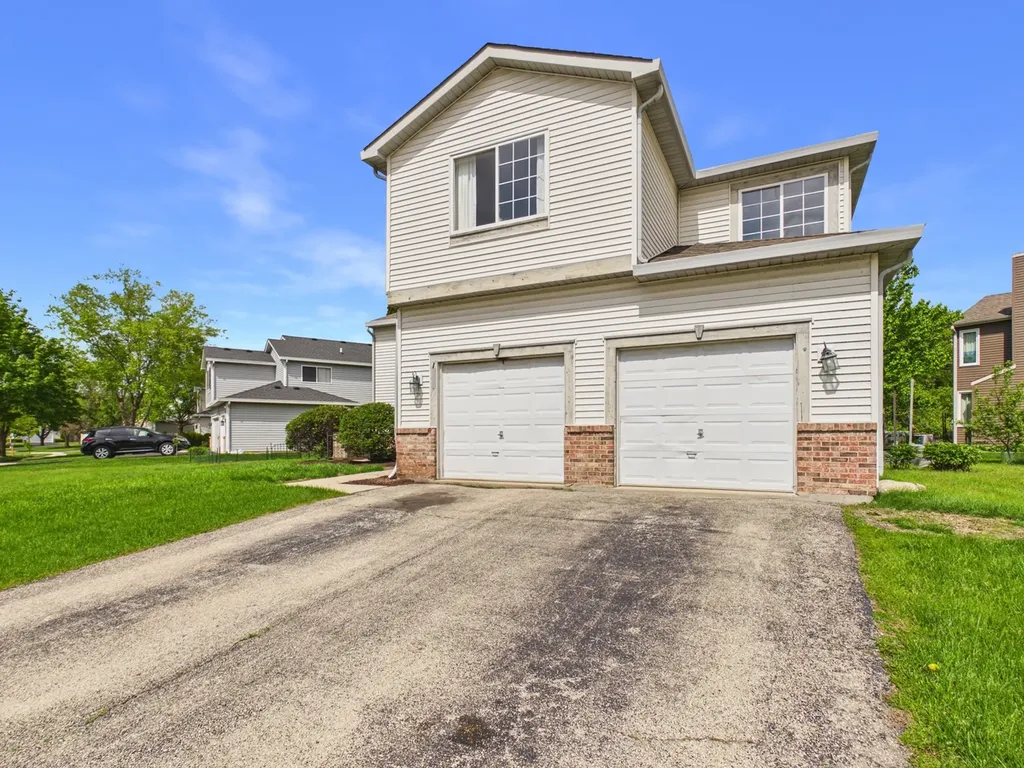 158 Cider Street Bolingbrook IL 60490