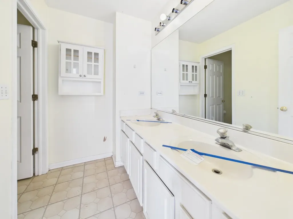 158 Cider Street Bolingbrook IL 60490