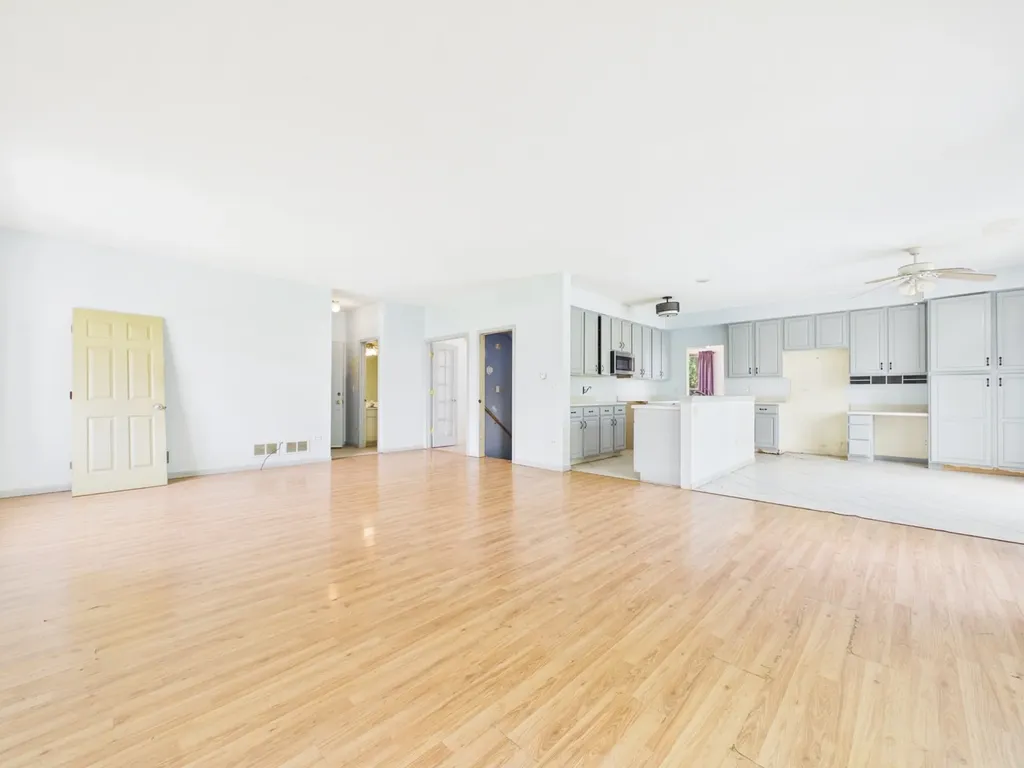 158 Cider Street Bolingbrook IL 60490