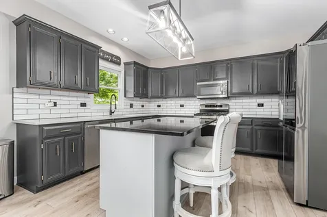 932 Merrill New Road Sugar Grove IL 60554
