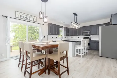 932 Merrill New Road Sugar Grove IL 60554