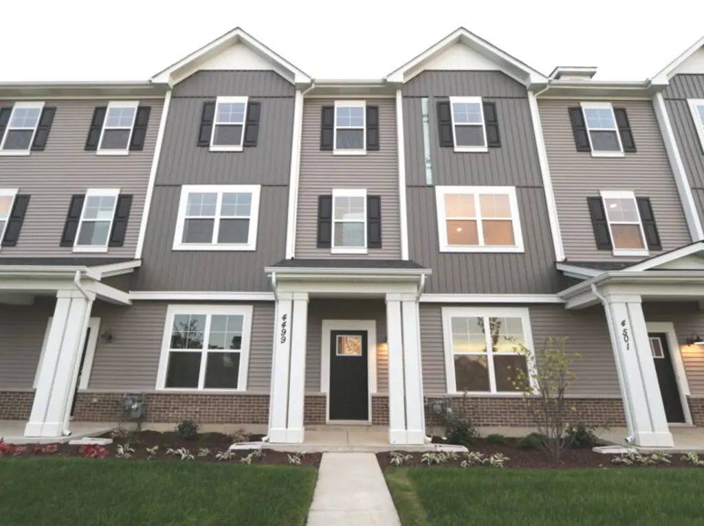 4499 Chelsea Manor Circle Aurora IL 60504