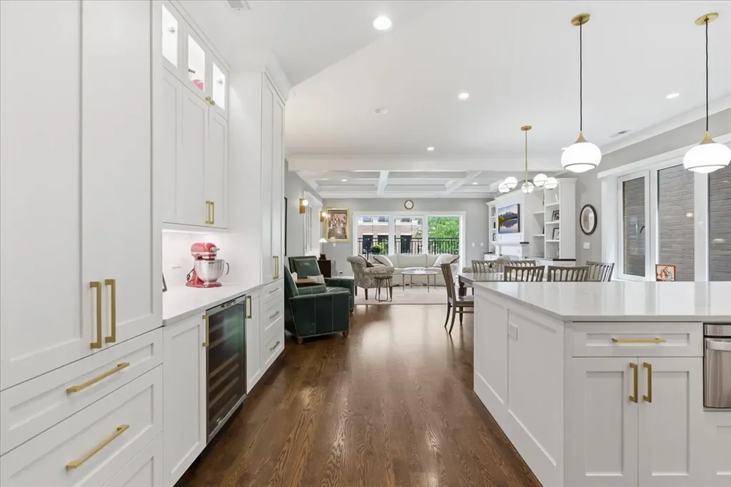 1321 West Wrightwood Avenue Chicago IL 60614