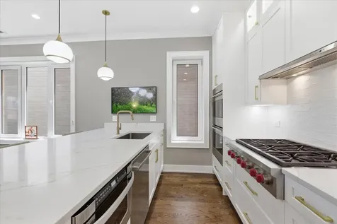 1321 West Wrightwood Avenue Chicago IL 60614