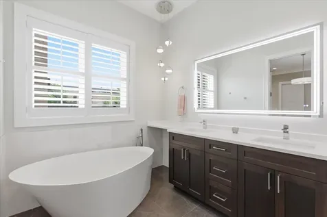 1321 West Wrightwood Avenue Chicago IL 60614
