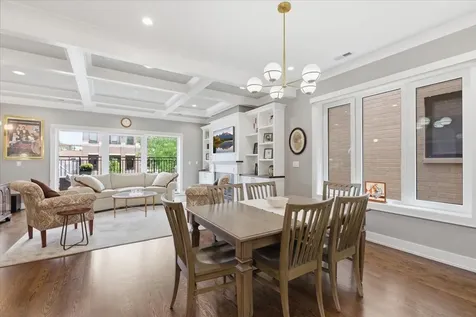 1321 West Wrightwood Avenue Chicago IL 60614