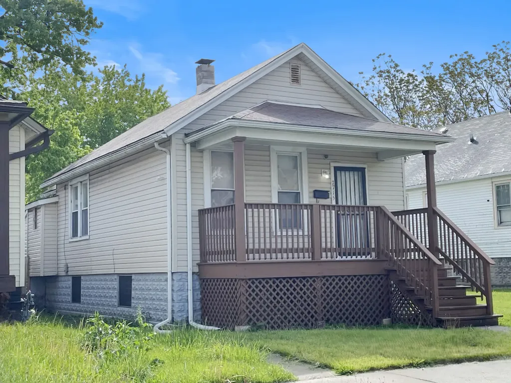 7715 South Maryland Avenue Chicago IL 60619