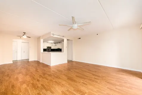 710 Creekside Drive Mount Prospect IL 60056