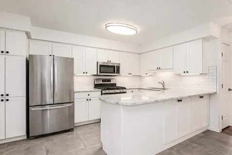710 Creekside Drive Mount Prospect IL 60056