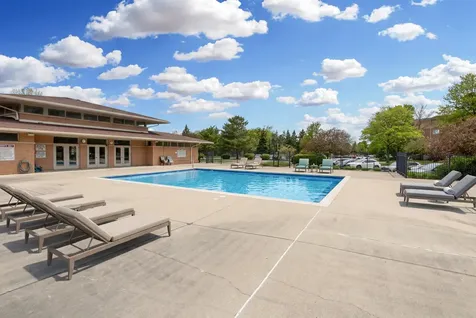710 Creekside Drive Mount Prospect IL 60056
