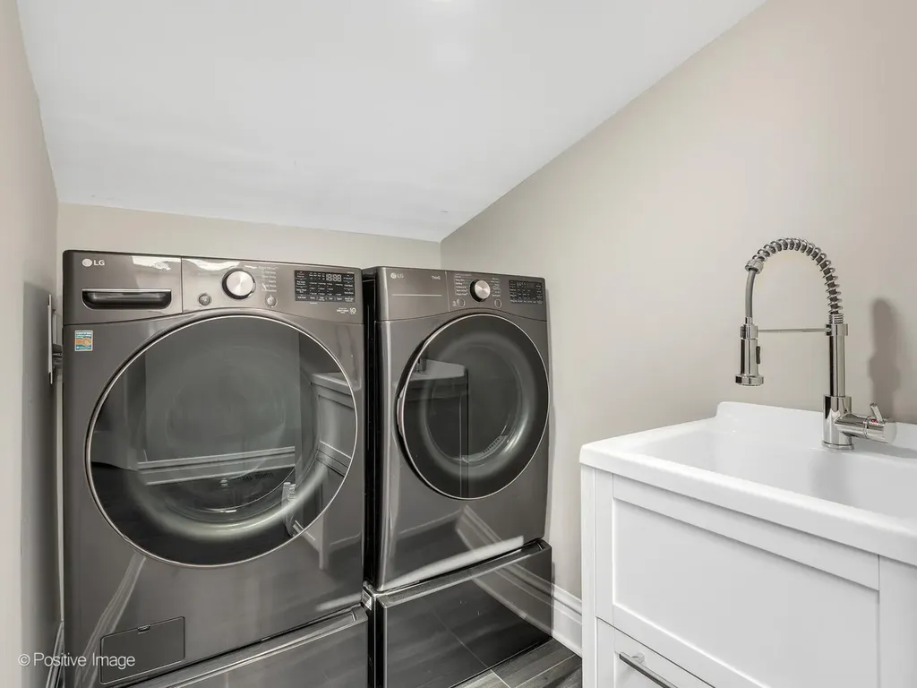 411 Birchwood Road Hinsdale IL 60521