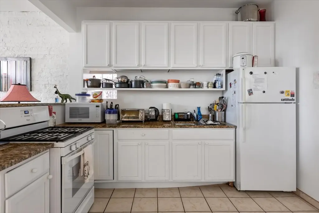 1630 West 21st Place Chicago IL 60608
