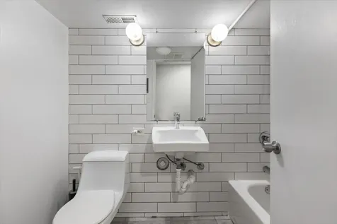 1630 West 21st Place Chicago IL 60608