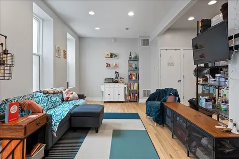 1630 West 21st Place Chicago IL 60608