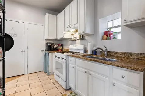 1630 West 21st Place Chicago IL 60608