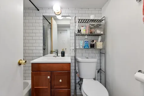 1630 West 21st Place Chicago IL 60608