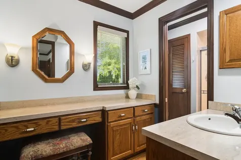 135 Hillcrest Court Barrington IL 60010
