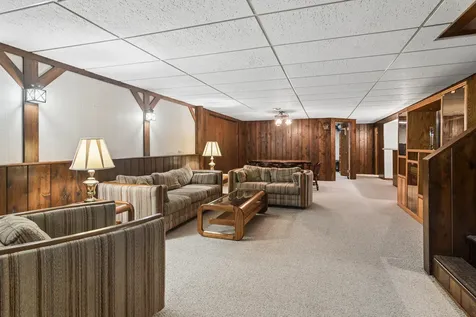 135 Hillcrest Court Barrington IL 60010