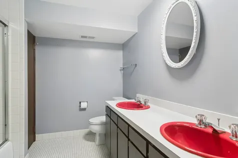 135 Hillcrest Court Barrington IL 60010