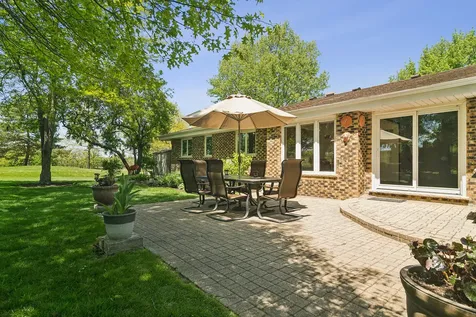 135 Hillcrest Court Barrington IL 60010