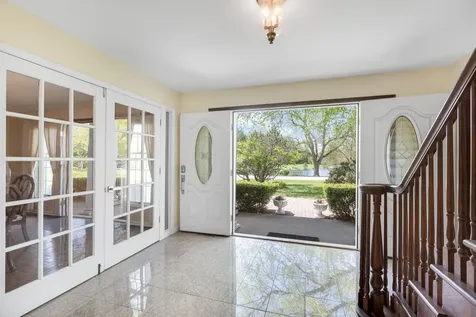 7 Willow Bay Drive South Barrington IL 60010