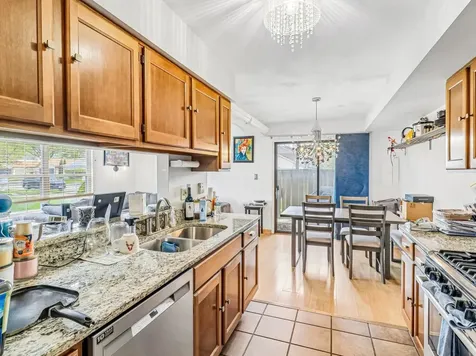 281 Whitewood Drive Streamwood IL 60107