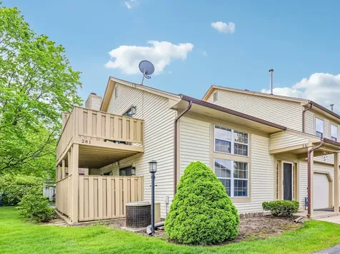 281 Whitewood Drive Streamwood IL 60107