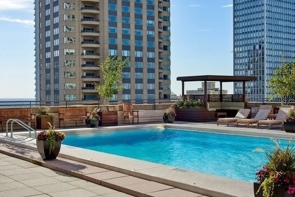 777 North Michigan Avenue Chicago IL 60611