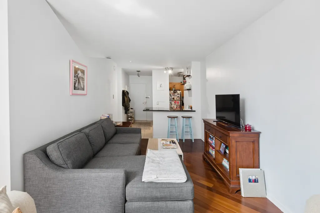 777 North Michigan Avenue Chicago IL 60611