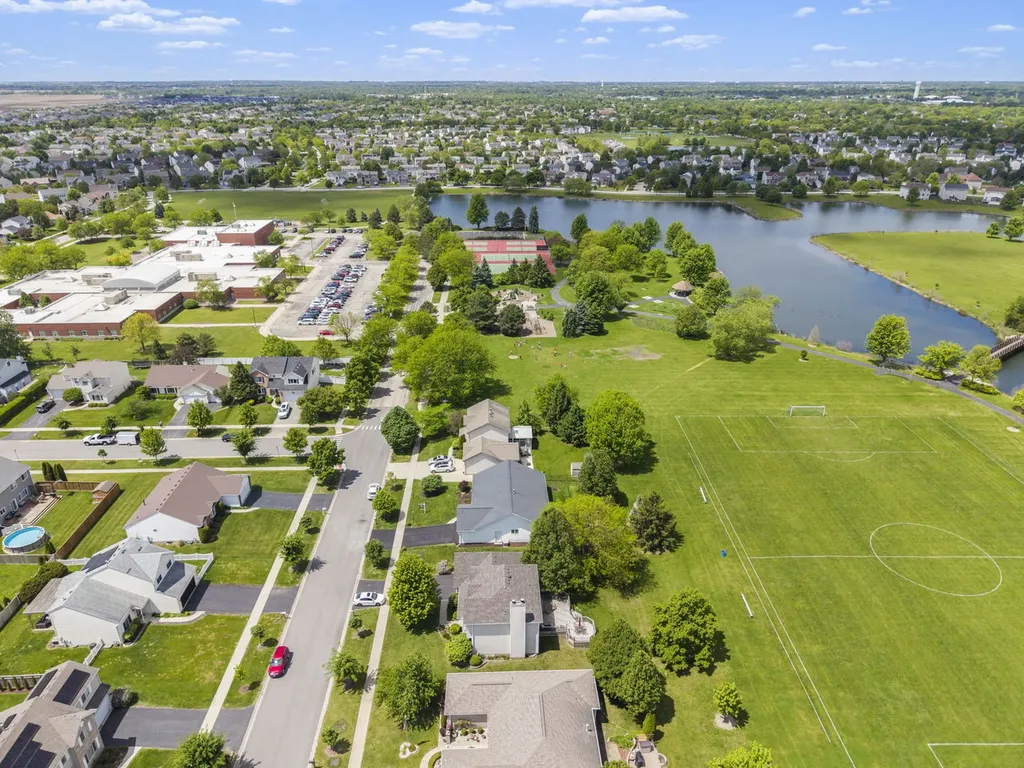 513 Pheasant Chase Drive Bolingbrook IL 60490
