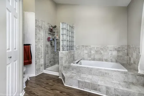 106 Wildflower Way Streamwood IL 60107