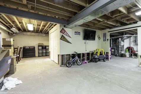 106 Wildflower Way Streamwood IL 60107