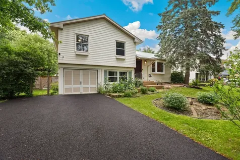 828 Tamms Lane Bolingbrook IL 60440